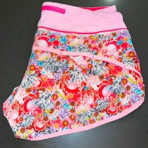 Size 6 lululemon running shorts.